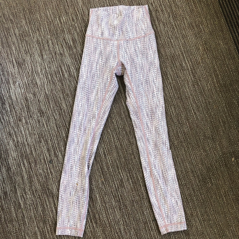Lululemon Legging - Picture 2 of 8